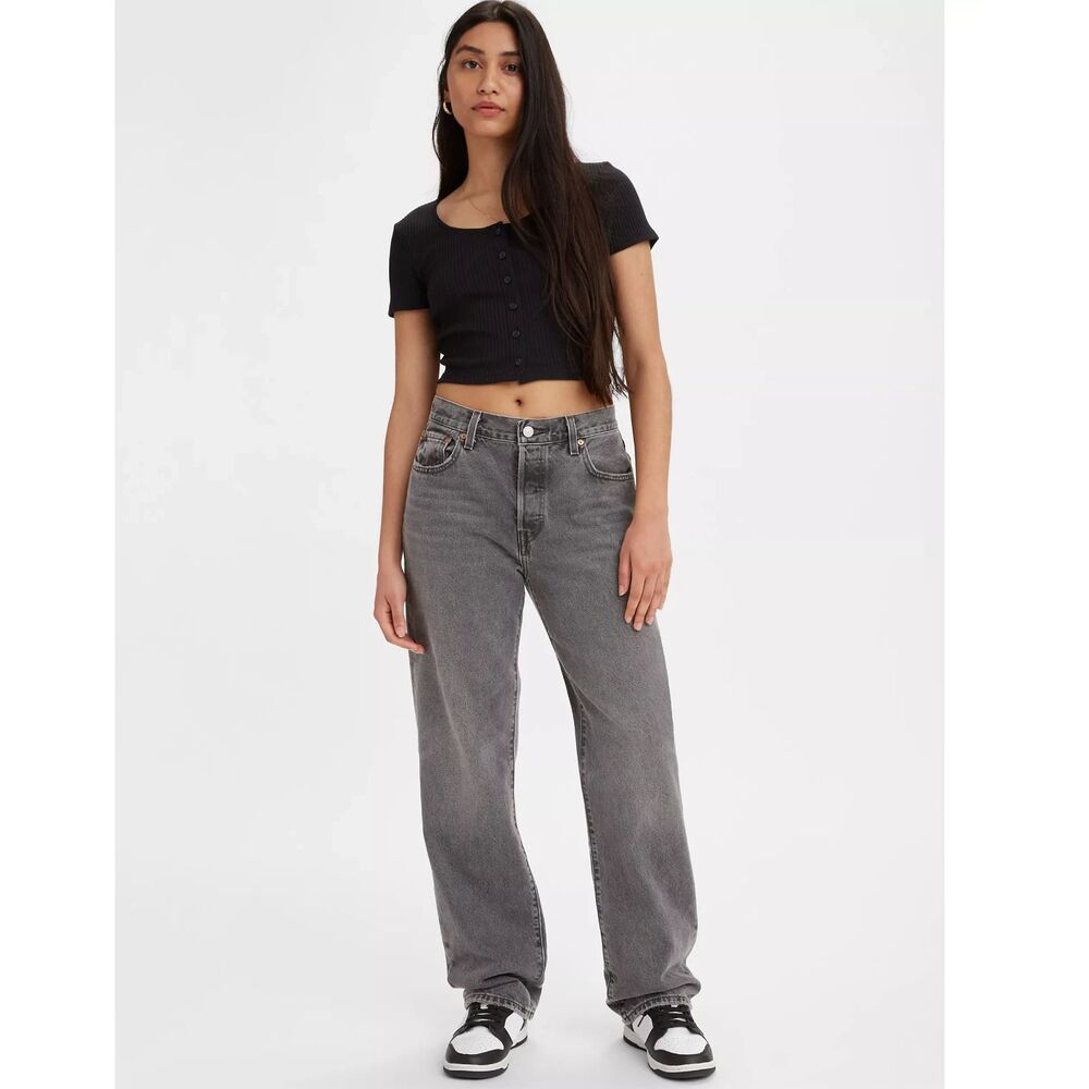 Levi's Women's Straight Leg Jeans in Washed Gray